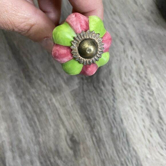 Wine Cork Stopper Decorative Flower Shiny Colored Painted Green Pink Ceramic - Picture 4 of 6